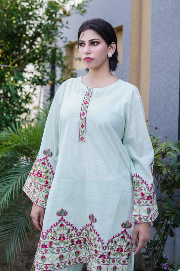 DORIA LAWN - Image 5