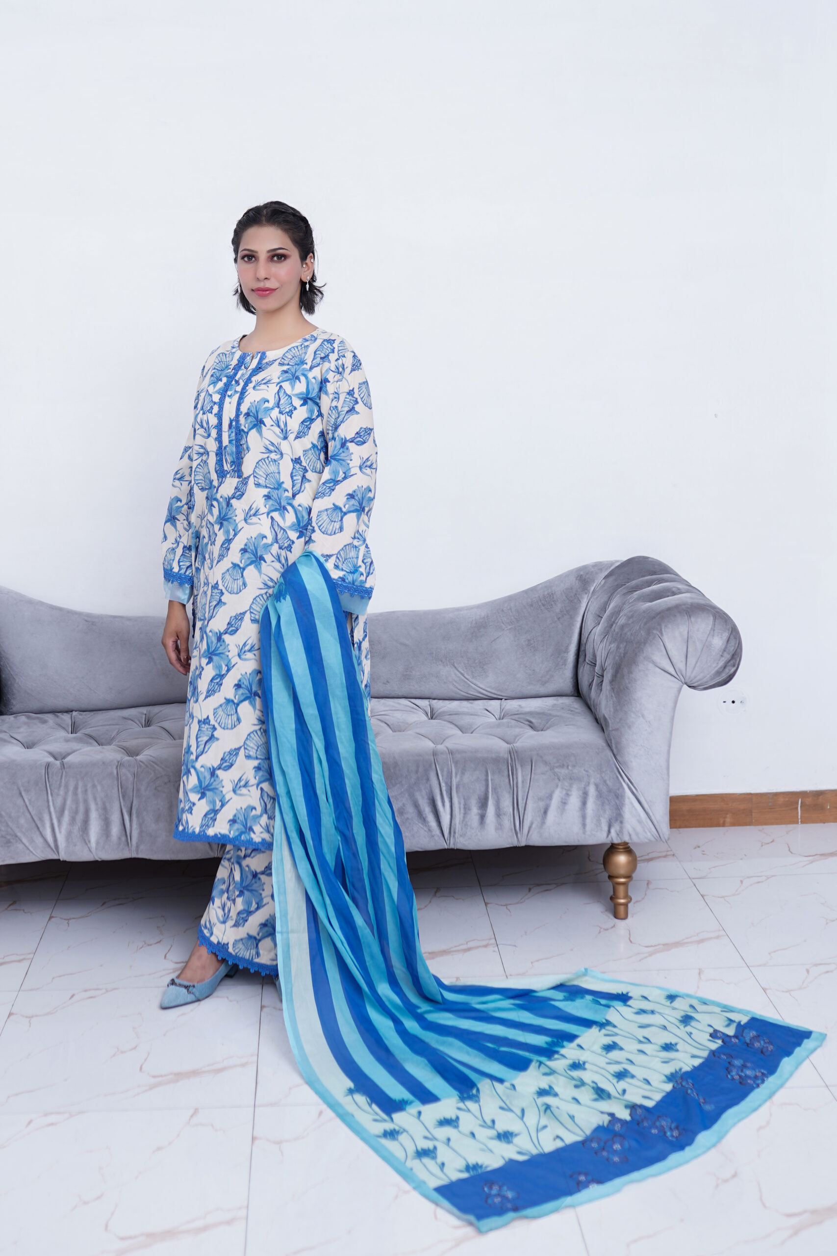 3 PIECE LAWN BLUE FLORAL PRINT ON A WHITE BASE WITH THREAD COLOR