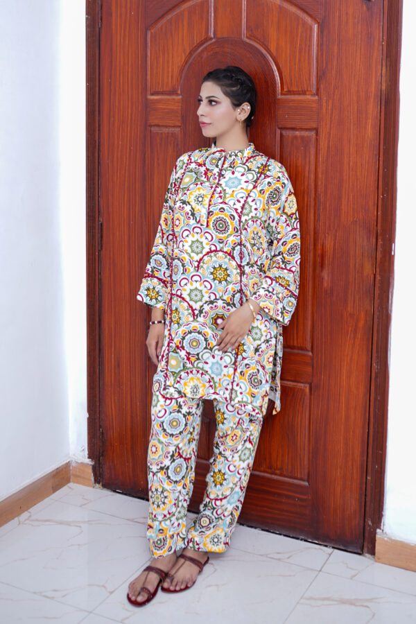 2 PIECE PREMIUM LINEN FLORAL ALLOVER, - Image 4