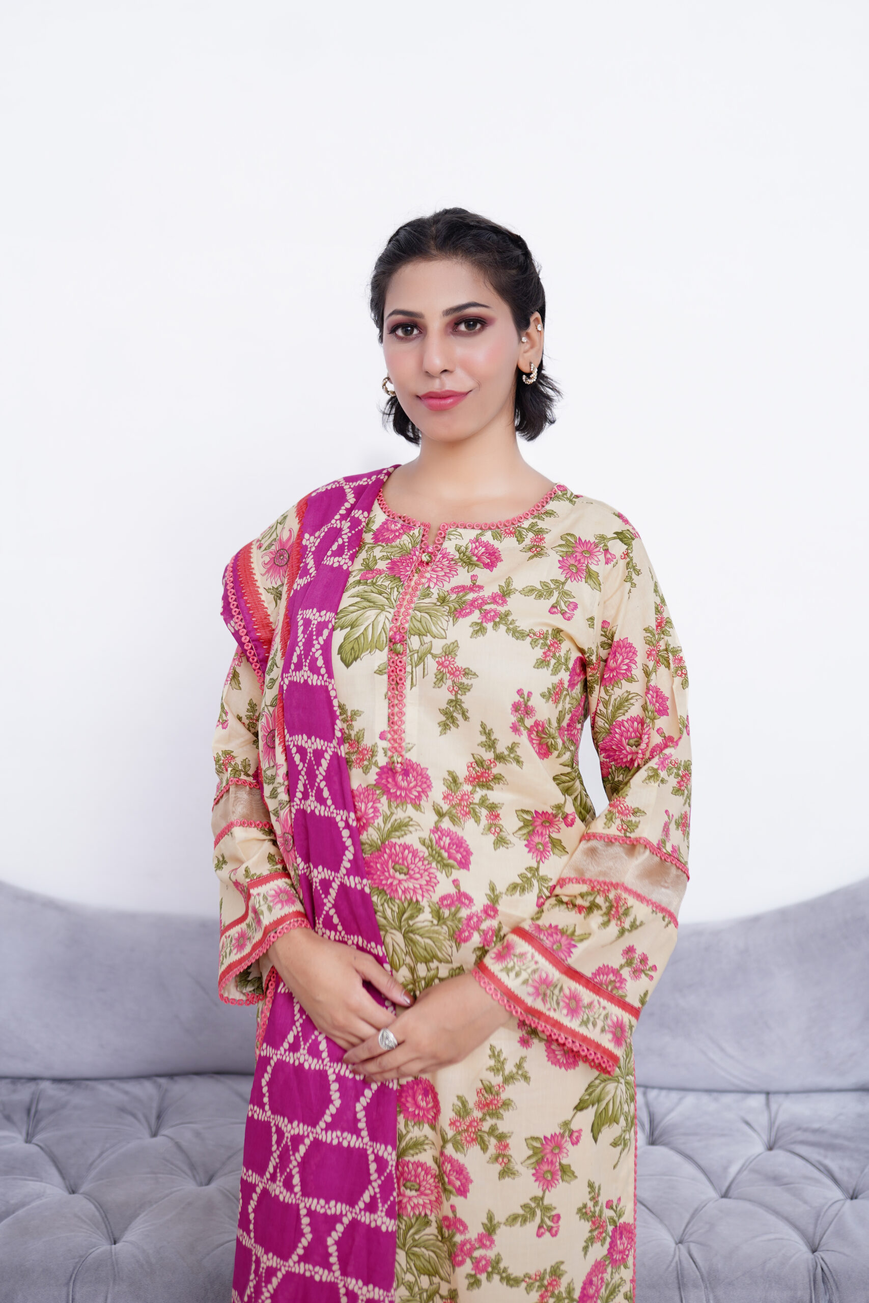 3 PIECE LINEN FLORAL PRINT WITH INTRICATE EMBROIDERY