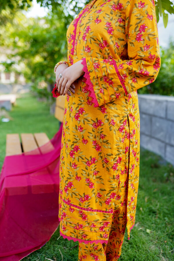3 PIECE YELLOW BASE MUSTARD STUNNING FLORAL PRINT WITH - Image 5