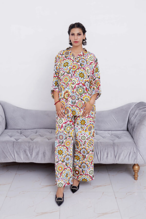 2 PIECE FLORAL PRINT LINEN WITH COAT COLLAR - Image 3