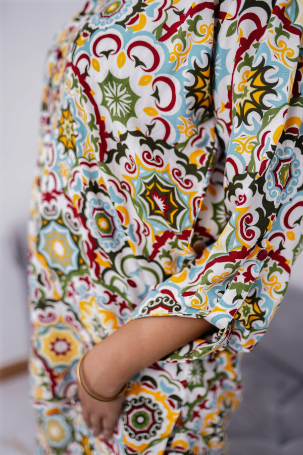 2 PIECE FLORAL PRINT LINEN WITH COAT COLLAR - Image 5