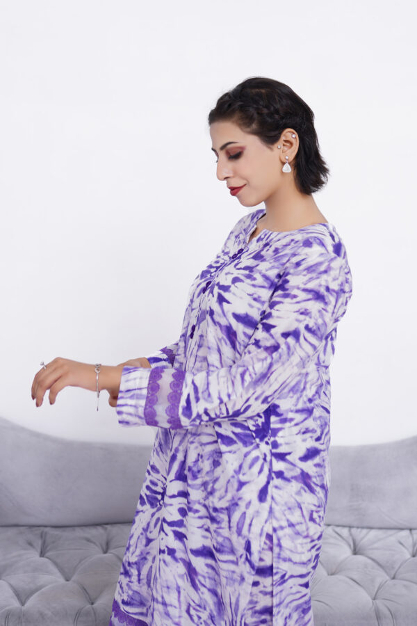 2 PIECE TRADITIONAL KURTA AND TROUSER TIE - Image 3